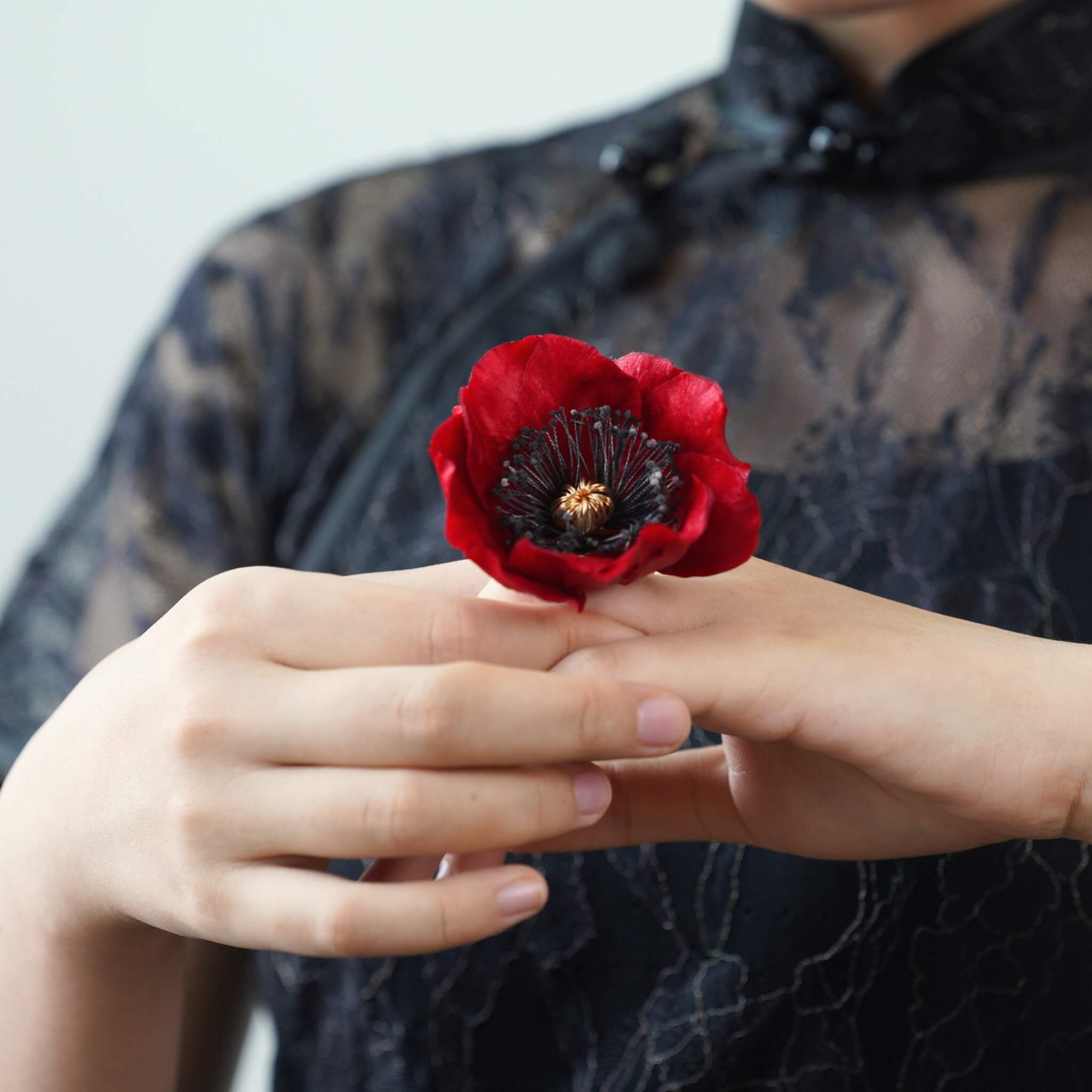 Handmade Ronghua Hairclip |August Poppies