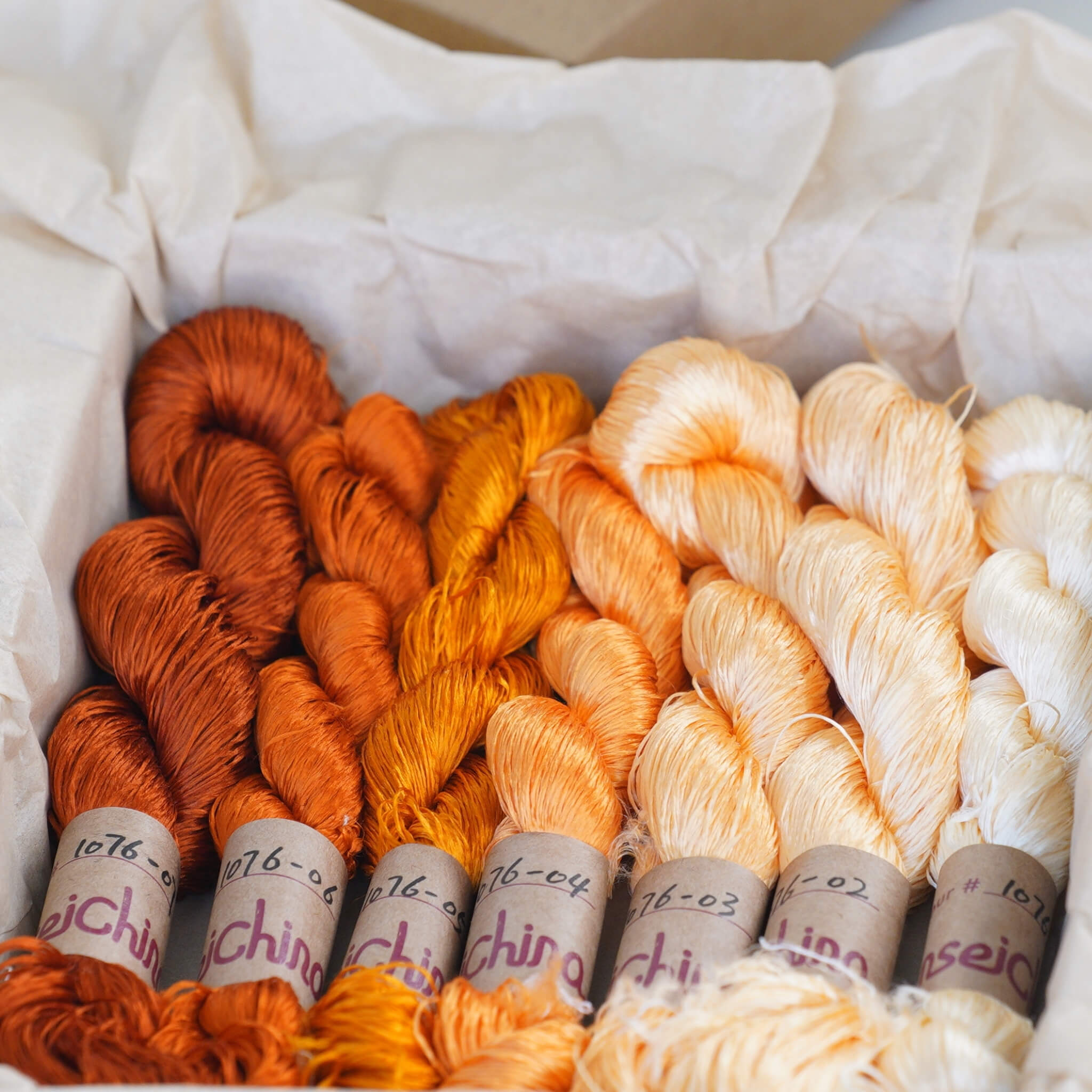 Untwisted Mulberry Silk For Ronghua | Colour #1076